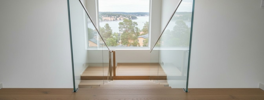 Trappsteg i ek: Din kompletta guide för trapprenovering 2026